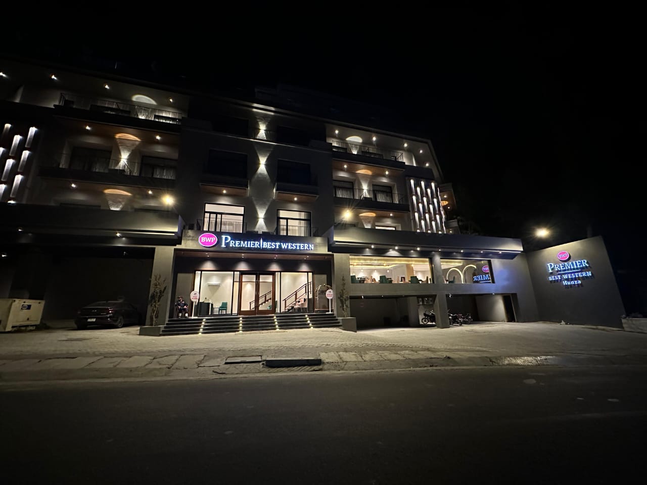 Book hotel in Hunza